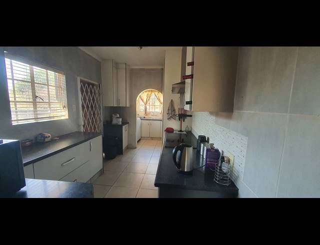 3 BEDROOM HOUSE FOR SALE IN BERGSIG